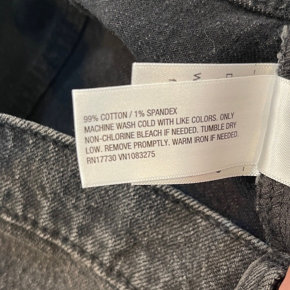 NWT Universal Thread High-Rise 90's Straight Jeans - Black Wash Size 6 - Picture 4 of 5